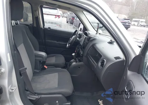 2011 Jeep Patriot Sport из США, поврежденный, VIN 1J4NT1GB6BD171402